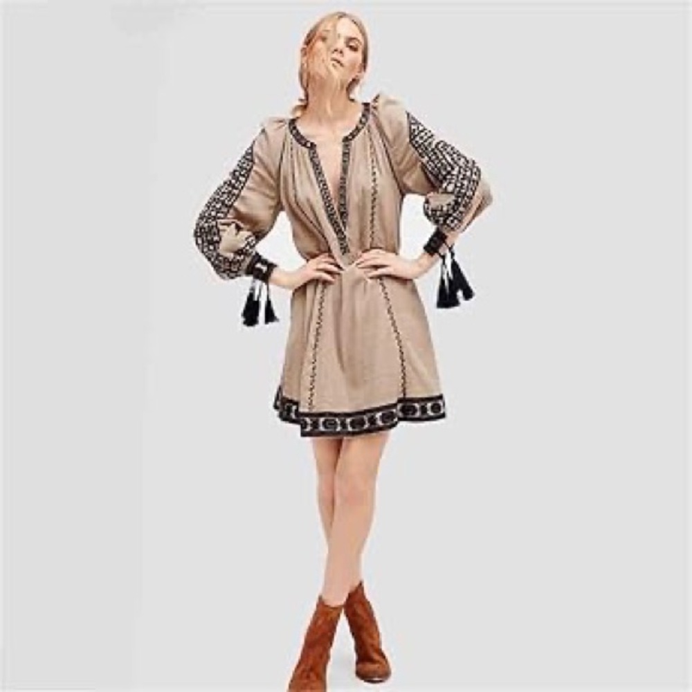 ST ROCHE Handloomed Khadi Cotton Embroidered Taupe Boho Tunic LIKE NEW